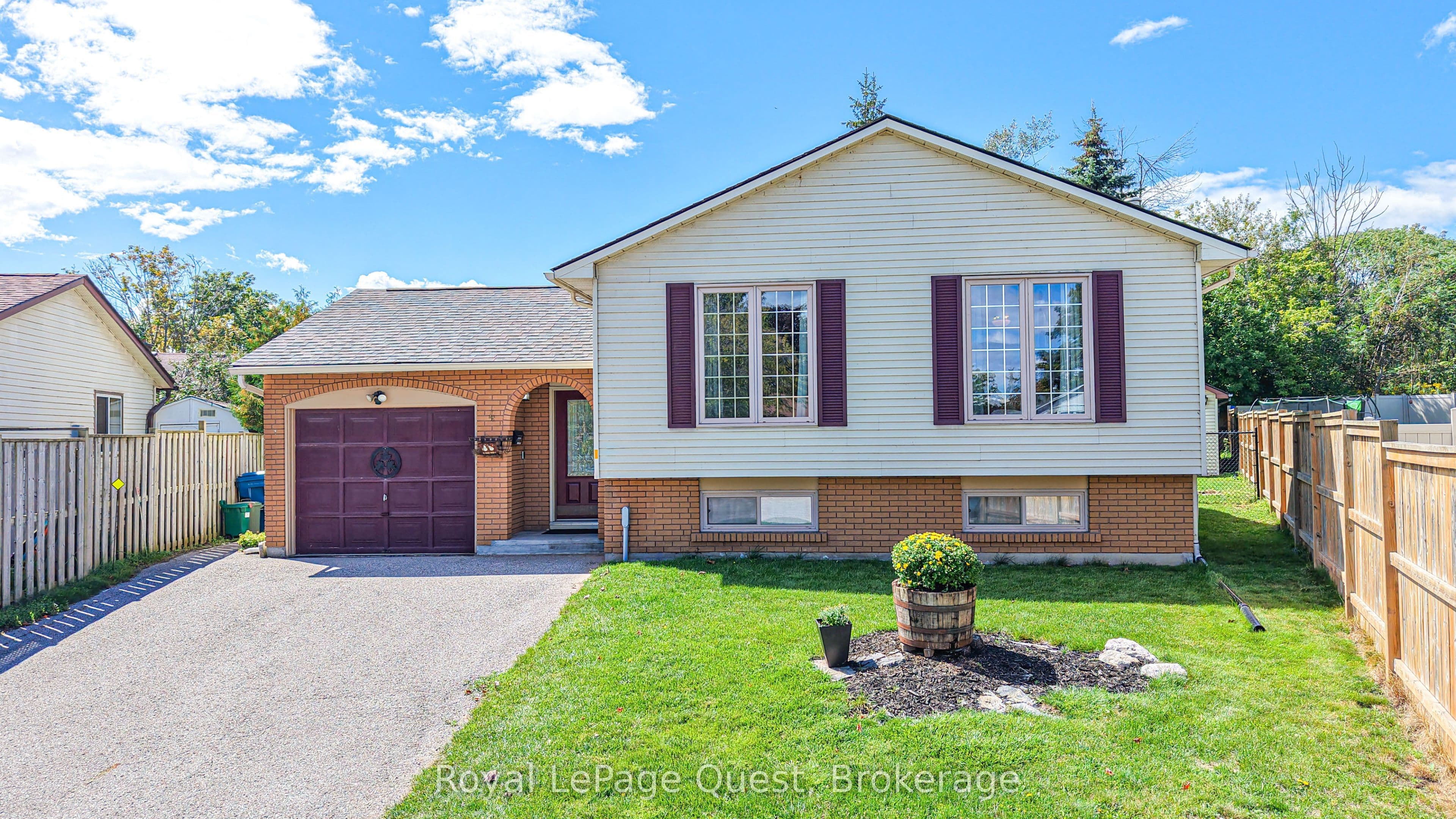 4 Kehoe Court, Orillia, ON L3V 7B5