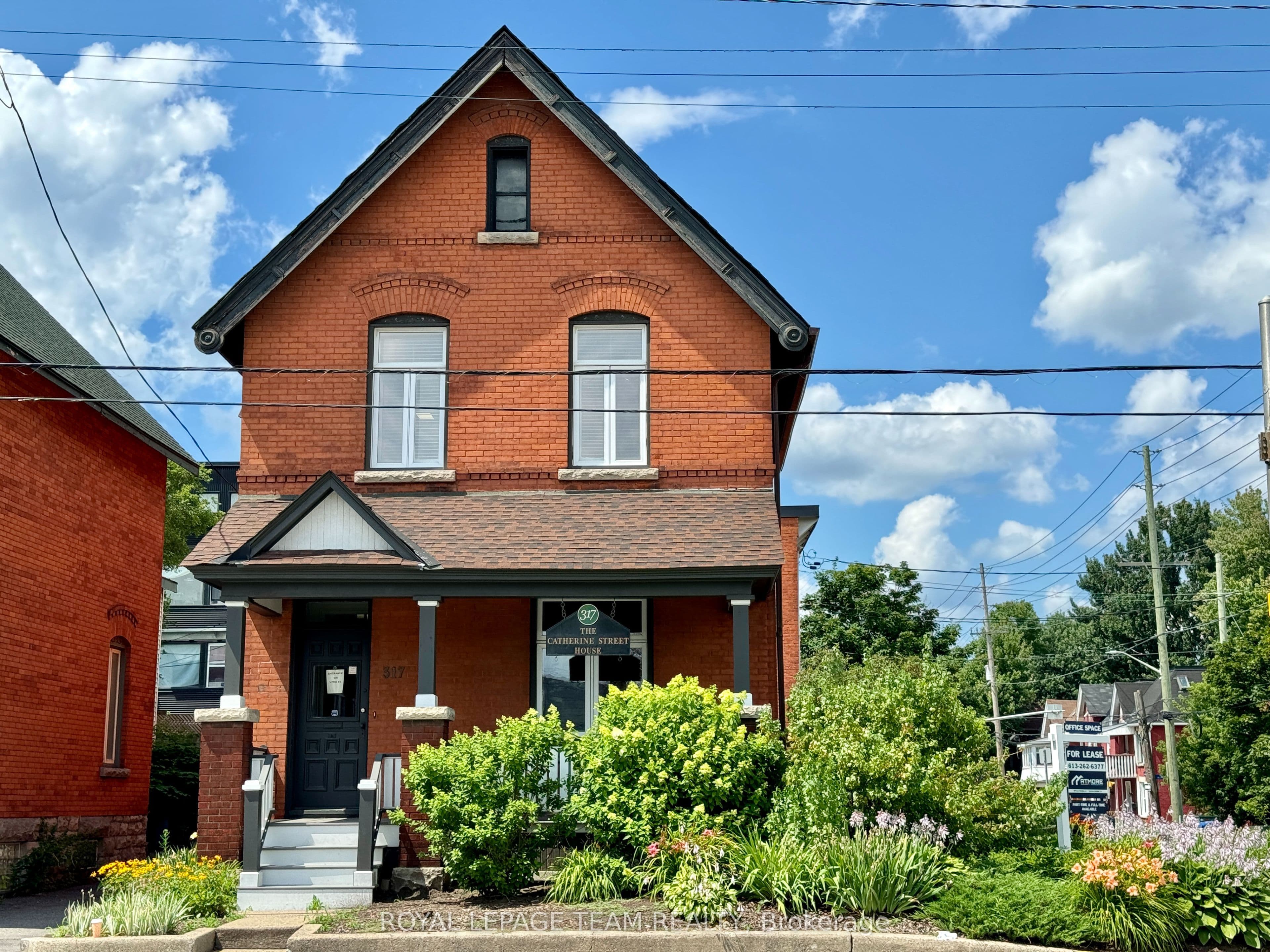 317 Catherine Street 4, Ottawa Centre, ON K1R 5T4