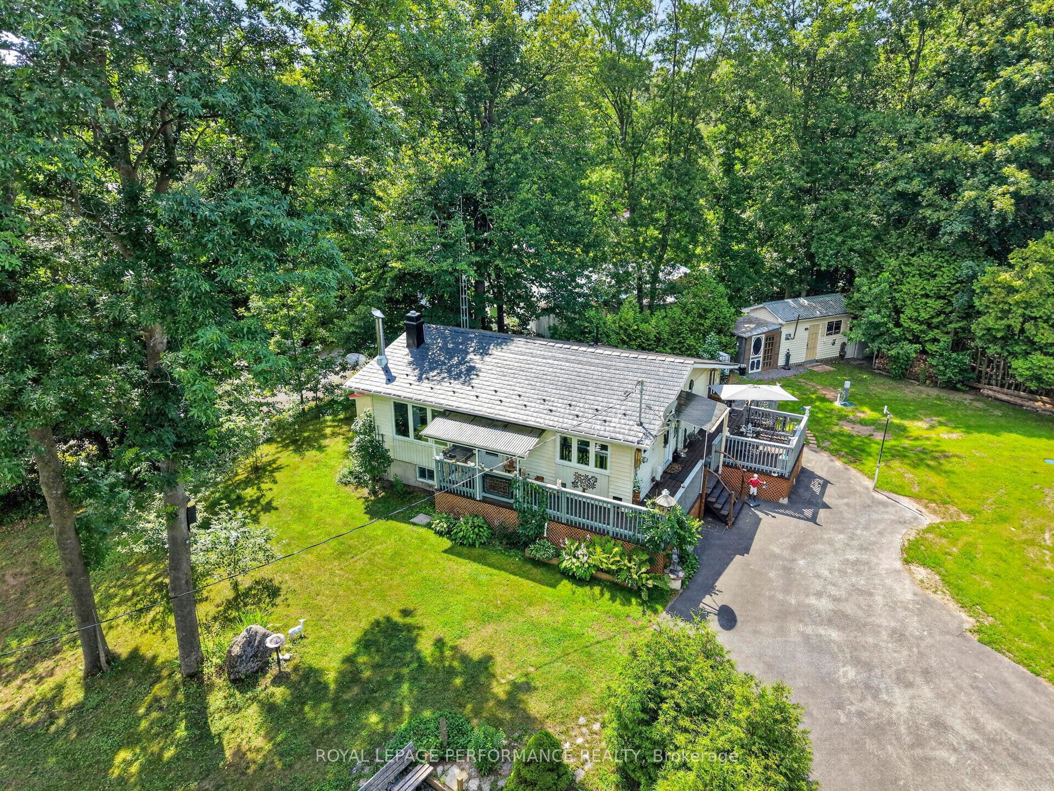 22197 Parkhill Circle, South Glengarry, ON K0C 1Z0