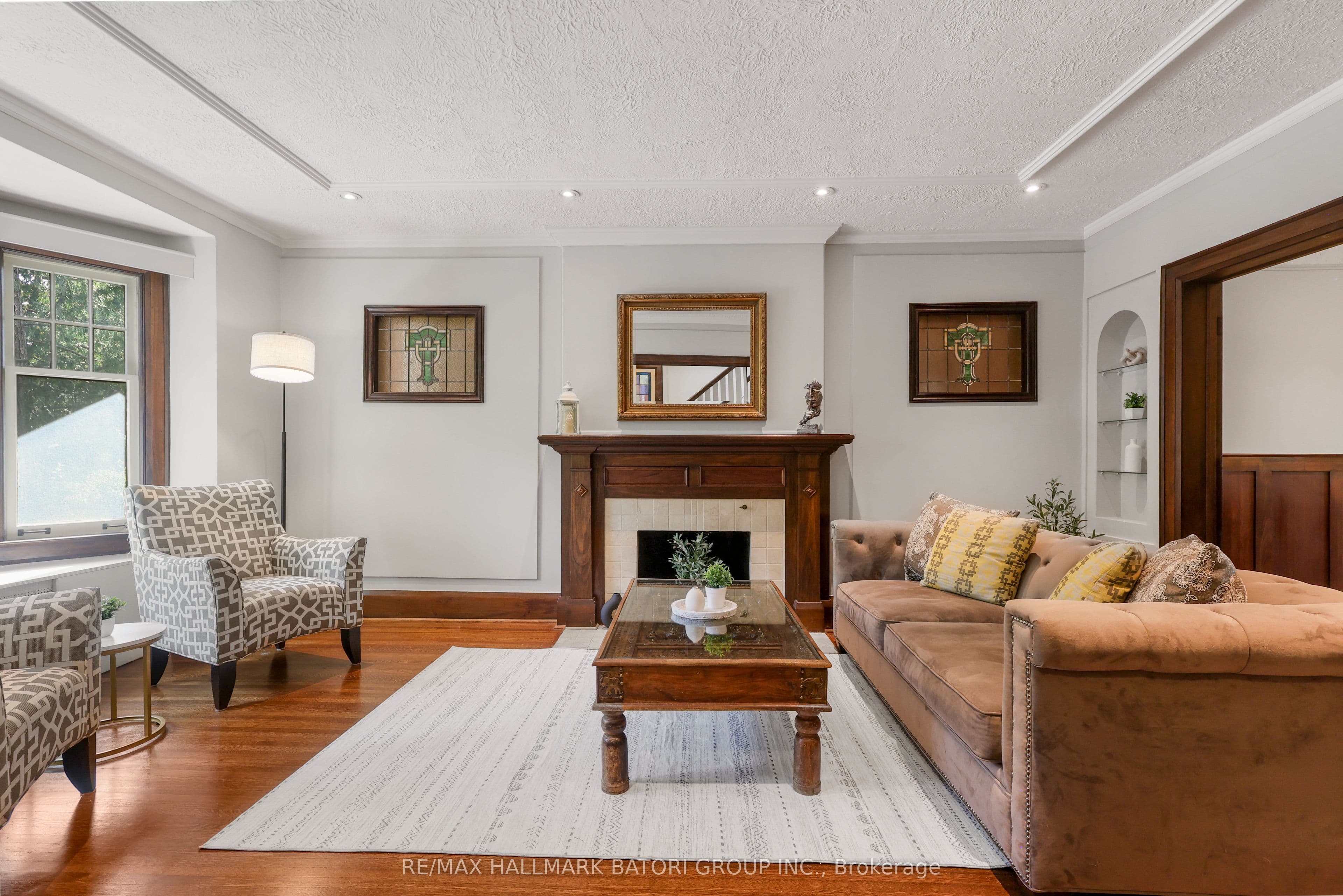 430 Roselawn Avenue, Toronto, ON M5N 1J8