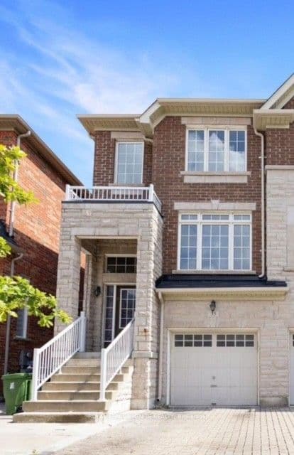 52 Harpreet Circle, Toronto, ON M9W 0E2