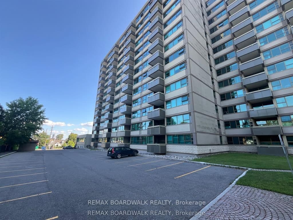 555 BRITTANY Drive 407, Manor Park - Cardinal Glen and Area, ON K1K 4C5