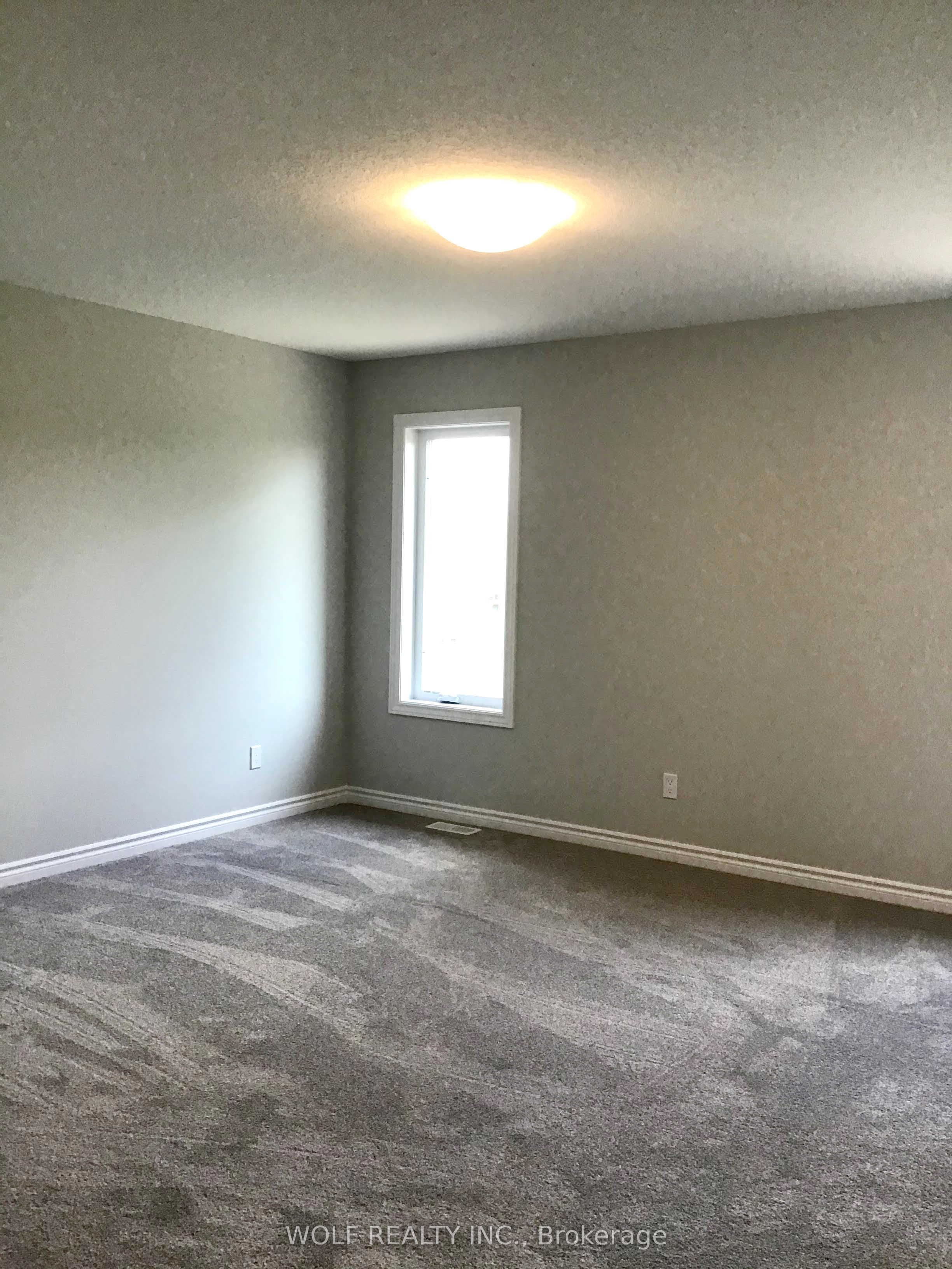 521 Doonwoods Crescent, Kitchener, ON N2P 0E5
