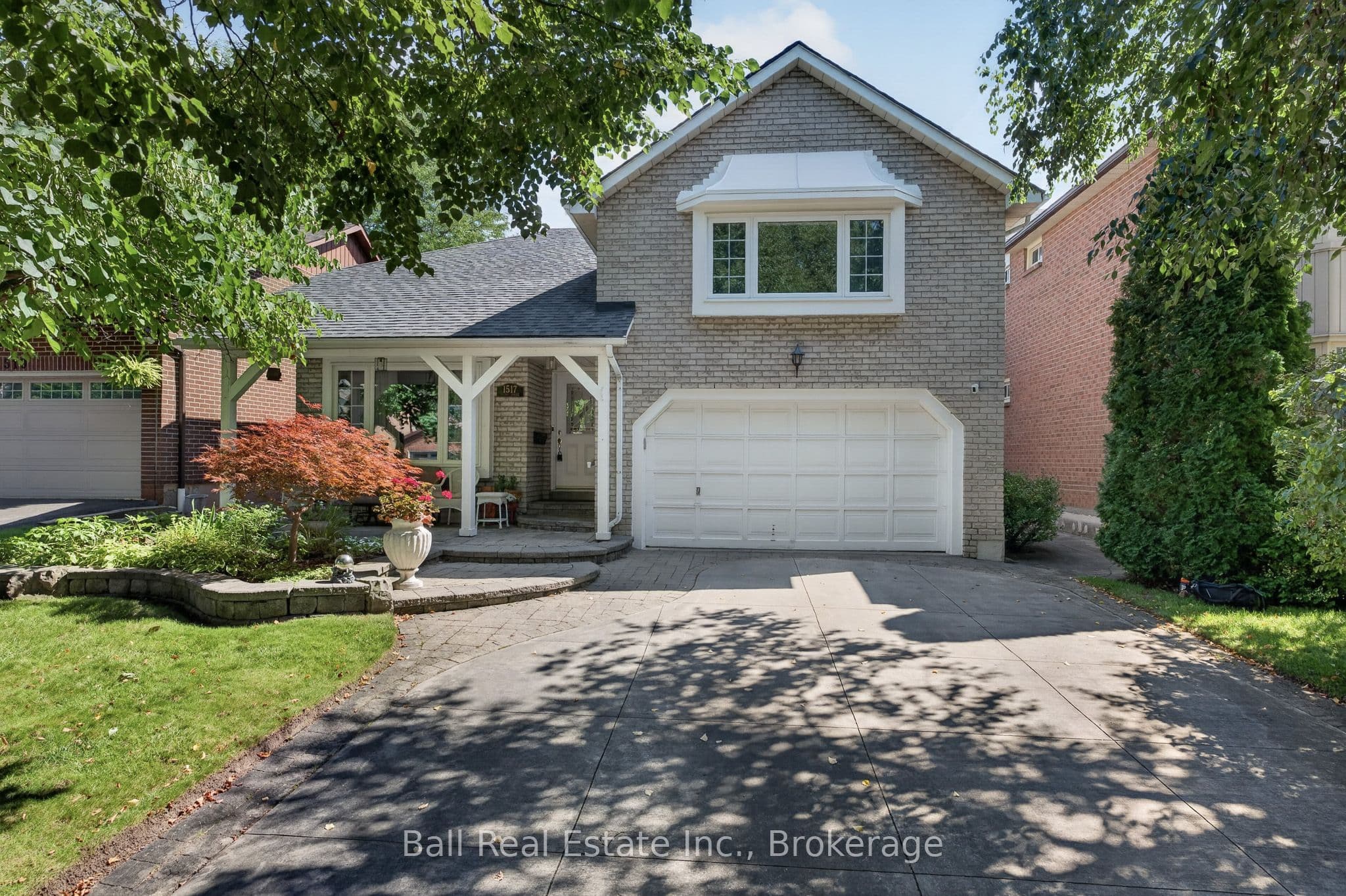 1517 Silver Spruce Drive, Pickering, ON L1V 5G9