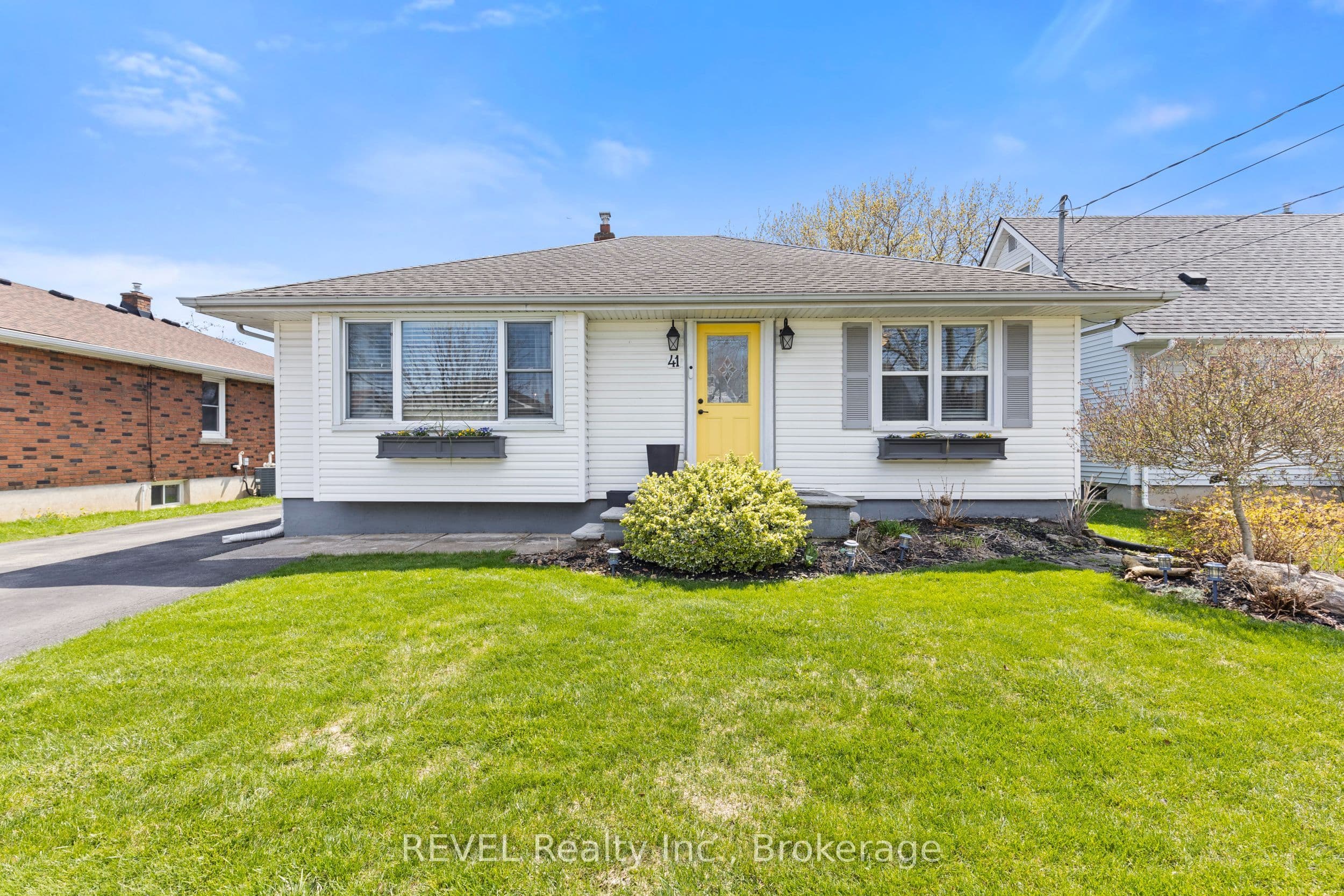 41 Rose Avenue, Thorold, ON L2V 3C7