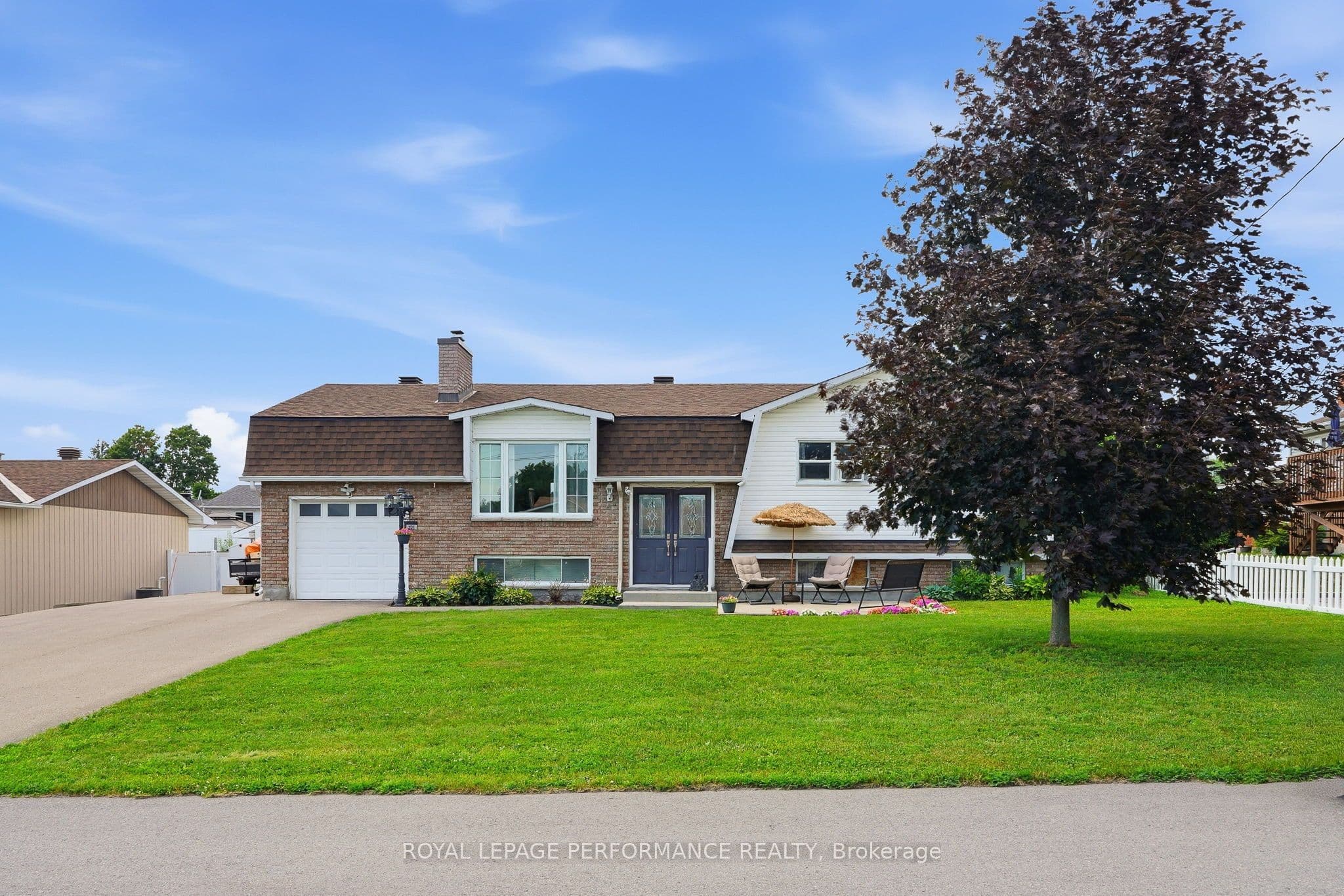 321 Sainte-Anne Street, Clarence-Rockland, ON K4K 1C1