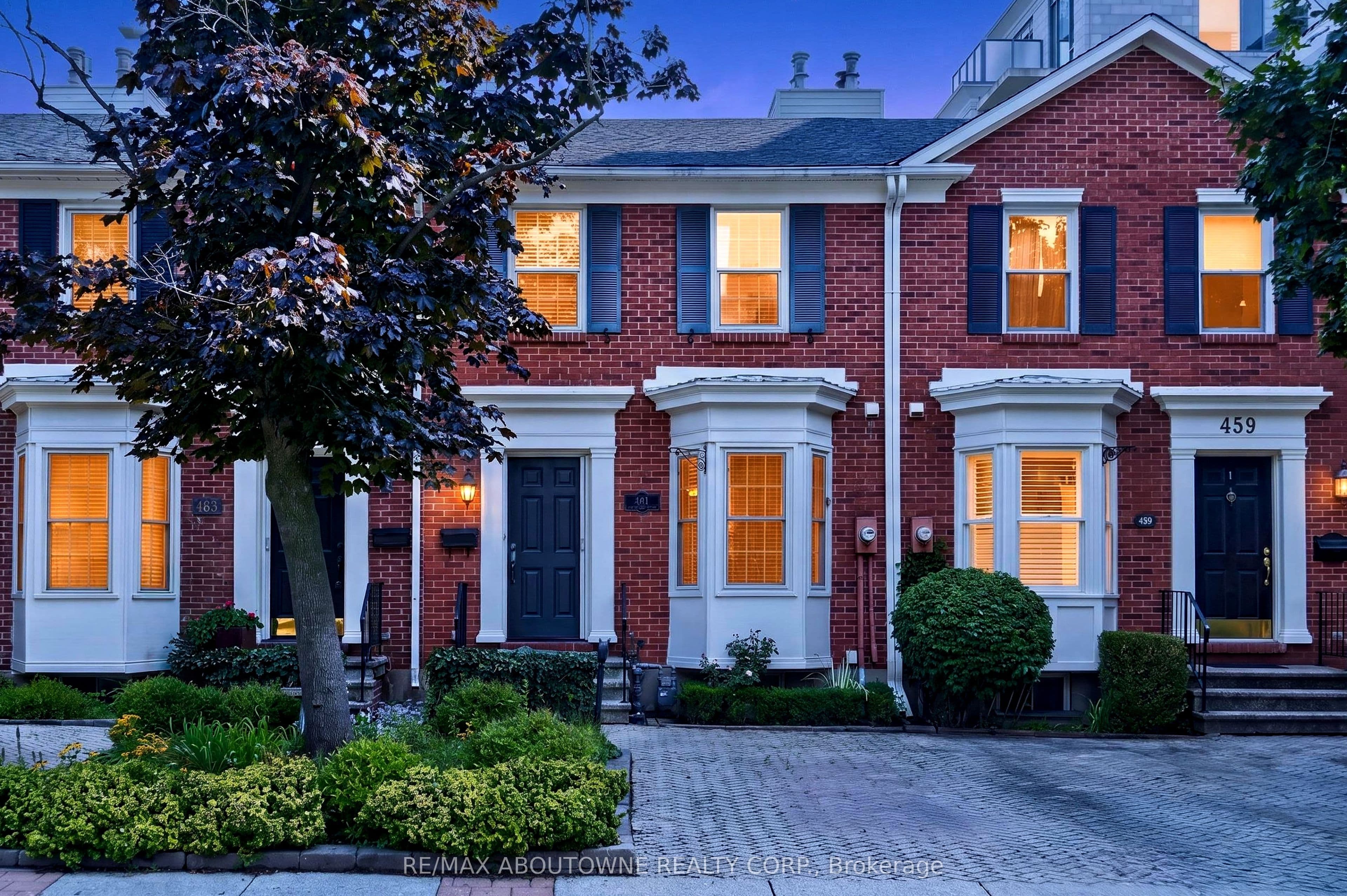 461 Blathwayte Lane, Burlington, ON L7S 1Y4