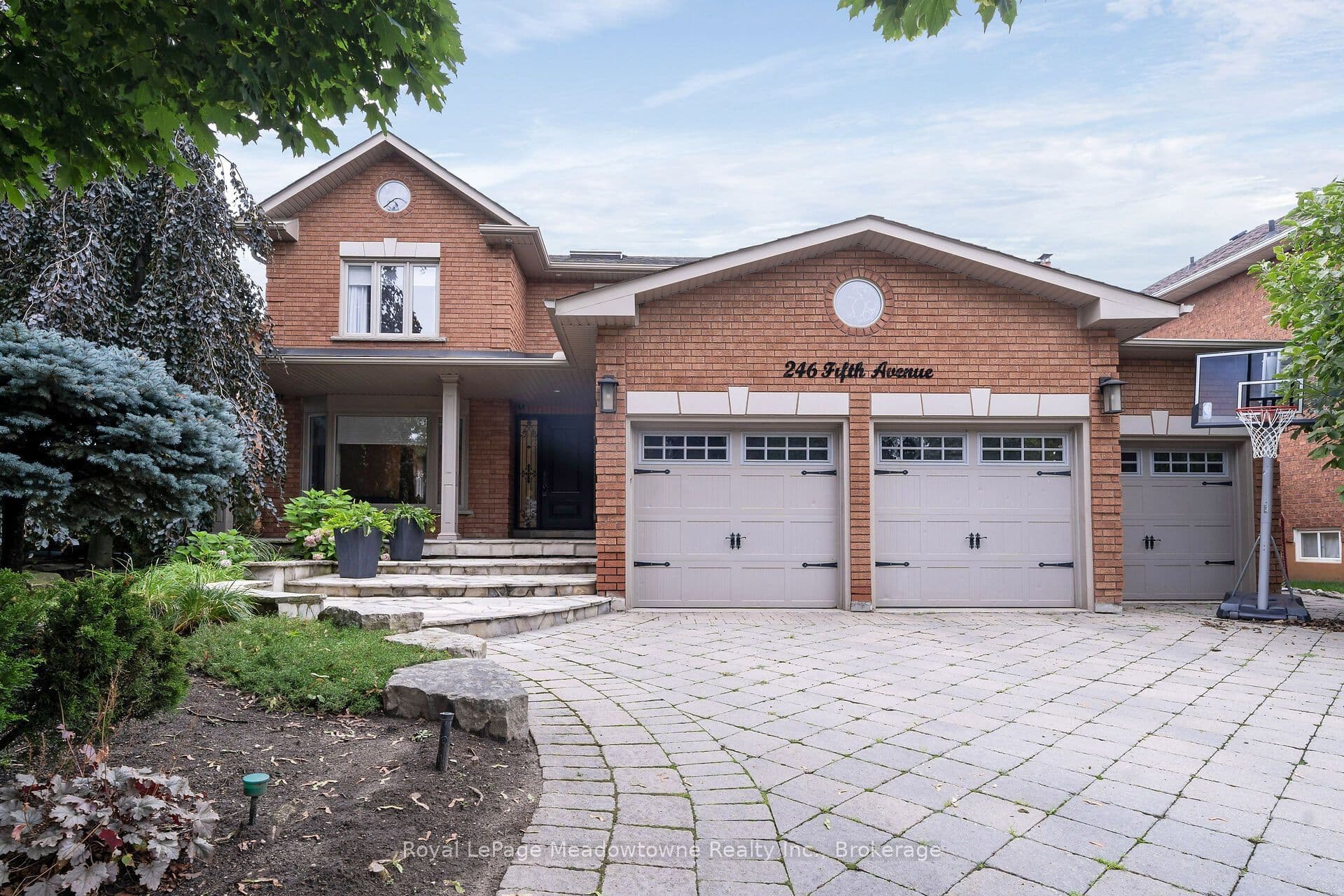 246 Fifth Avenue, Vaughan, ON L4L 7A3