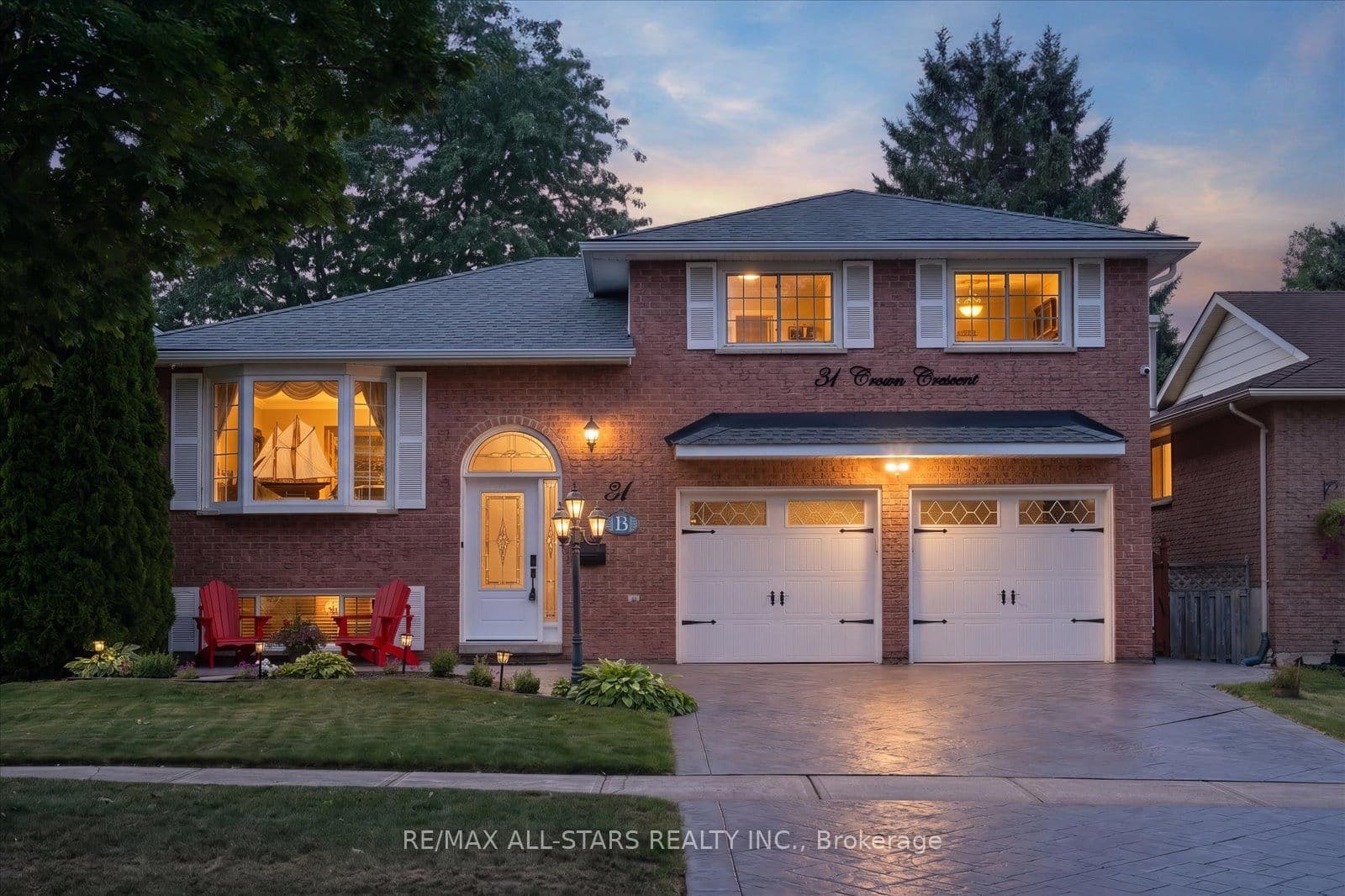 31 Crown Crescent, Bradford West Gwillimbury, ON L3Z 2M7