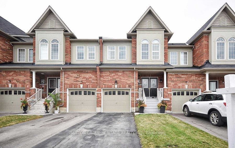 15 Clarinet Lane, Whitchurch-Stouffville, ON L4A 0N8