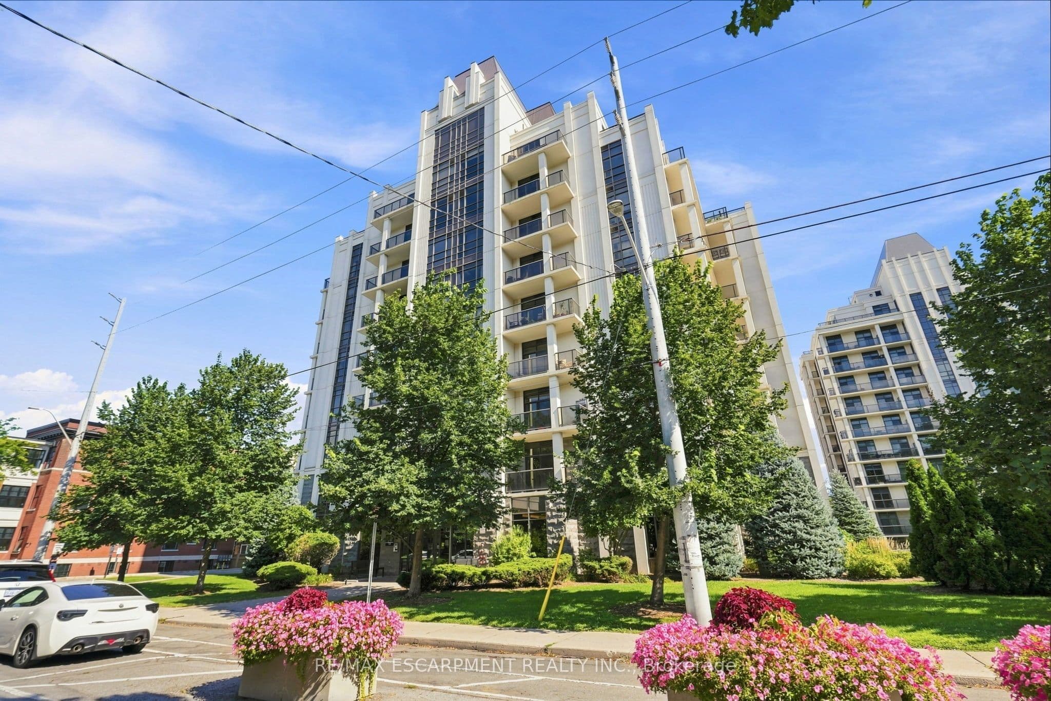 90 Charlton Avenue W 201, Hamilton, ON L8P 0B4