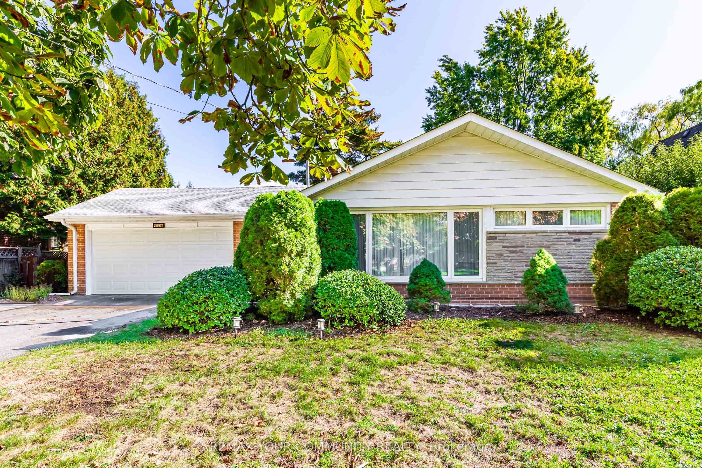 628 Shenandoah Drive, Mississauga, ON L5H 1V9