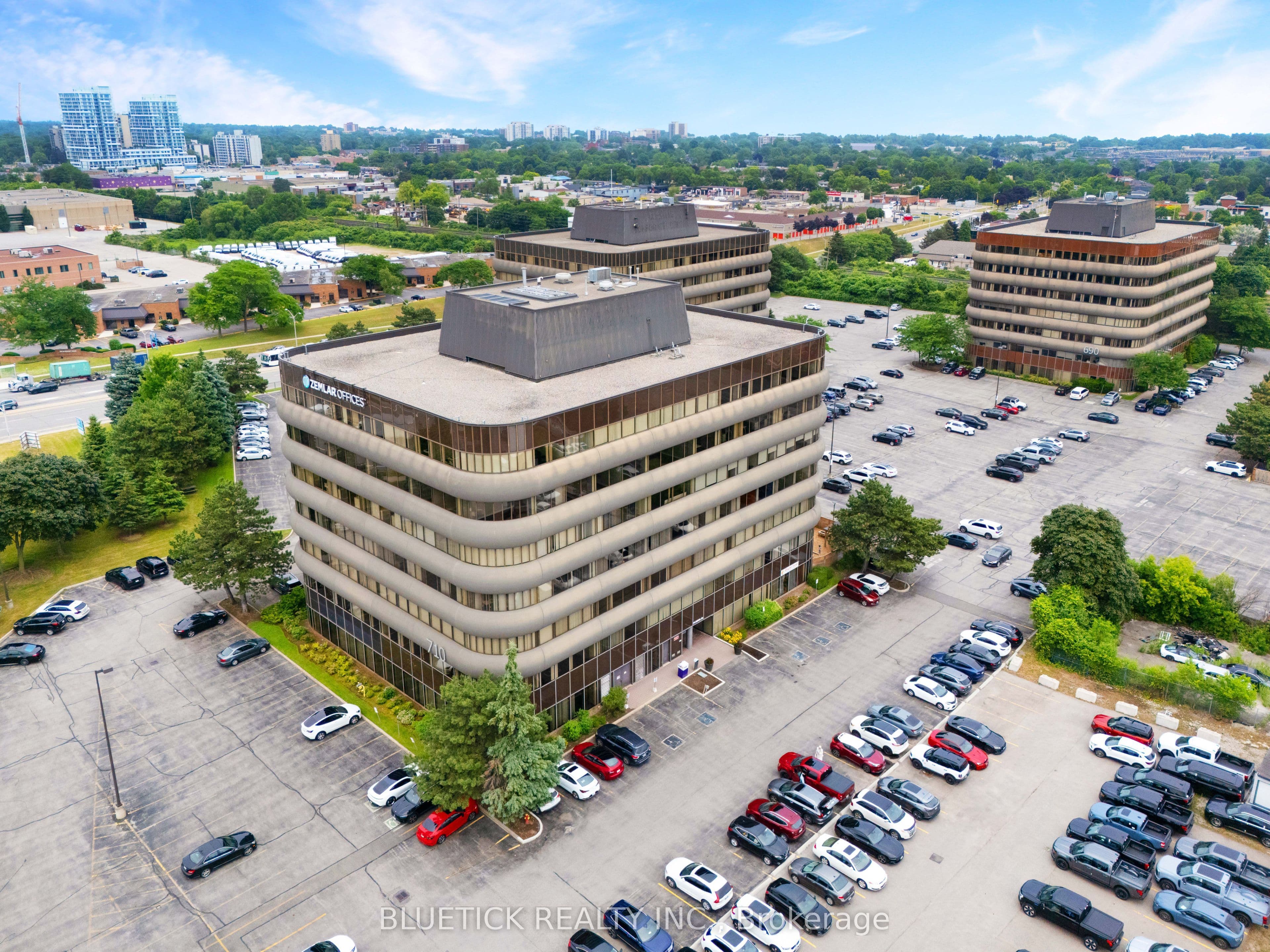 710 Dorval Drive 600-1, Oakville, ON L6K 3V7