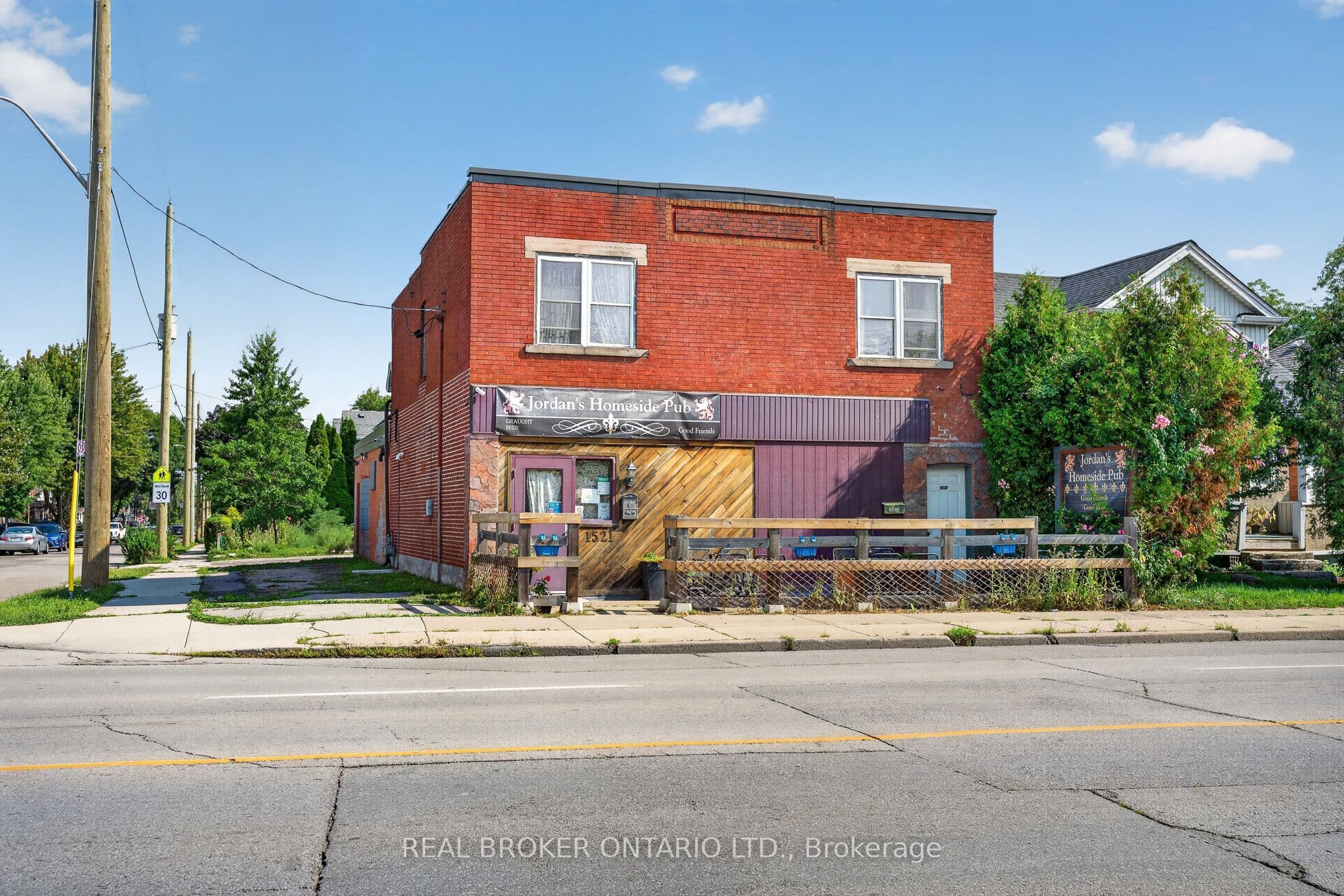1523 Main Street E, Hamilton, ON L8K 1E4
