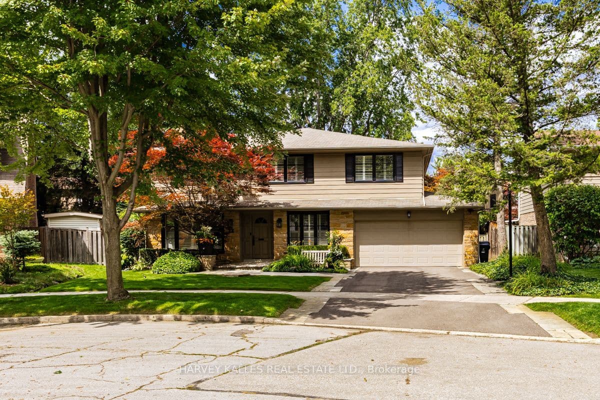 22 Bamboo Grove, Toronto, ON M3B 2C5