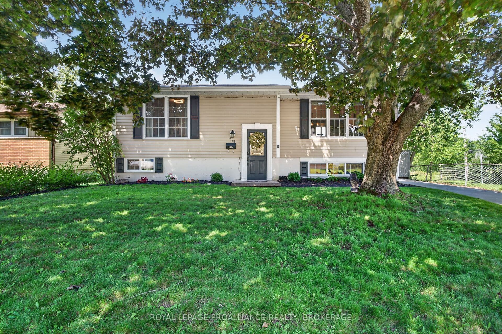 691 Aylmer Crescent, Kingston, ON K7M 6L7
