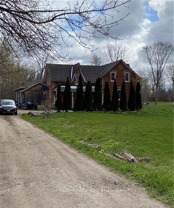 1793 Klondike Park Road, Wasaga Beach, ON L9Z 2W8