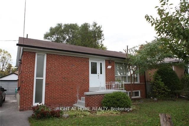 413 Fernleigh Circle S Main Floor, Richmond Hill, ON L4C 1E7
