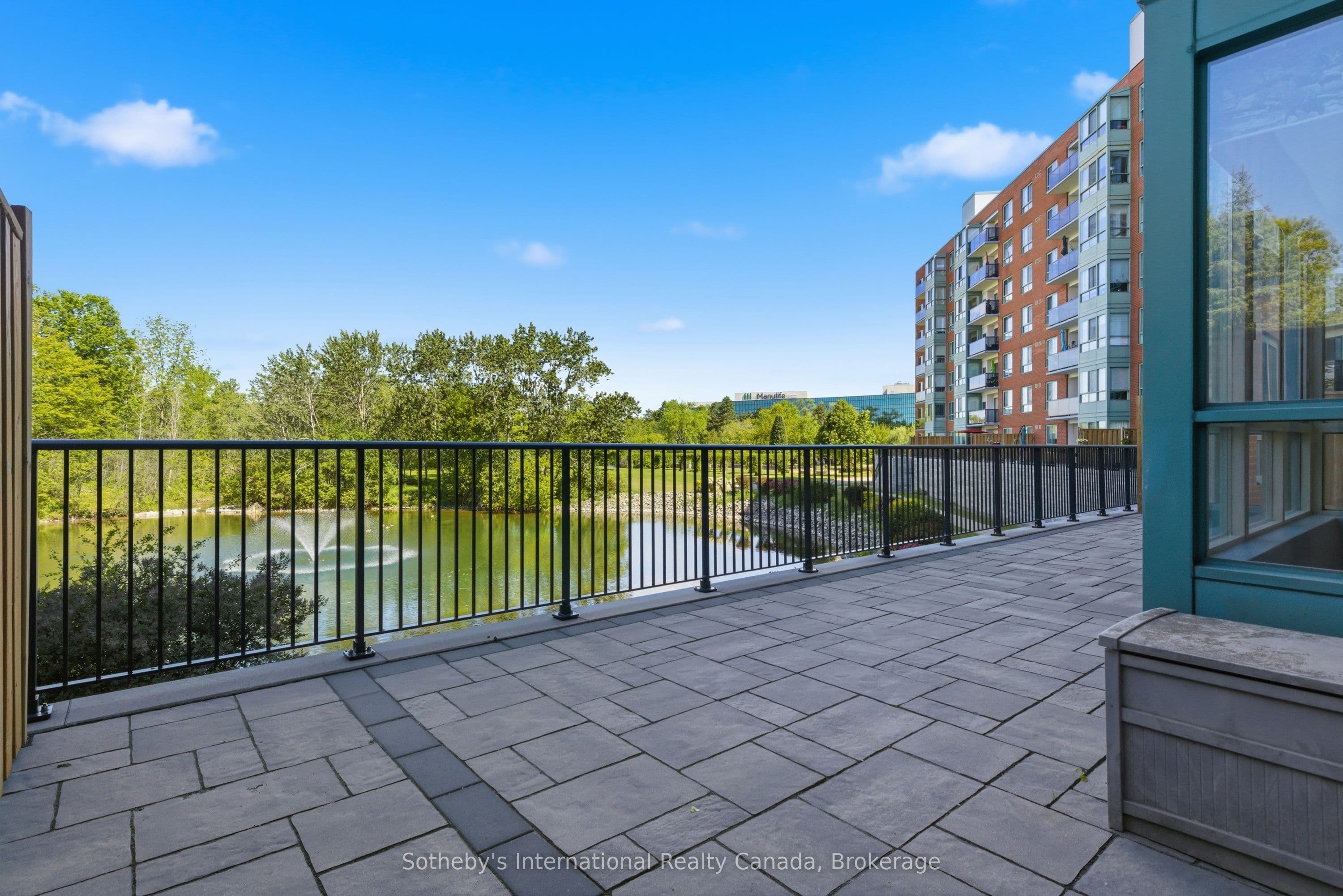 30 Blue Springs Drive 102, Waterloo, ON N2J 4T2