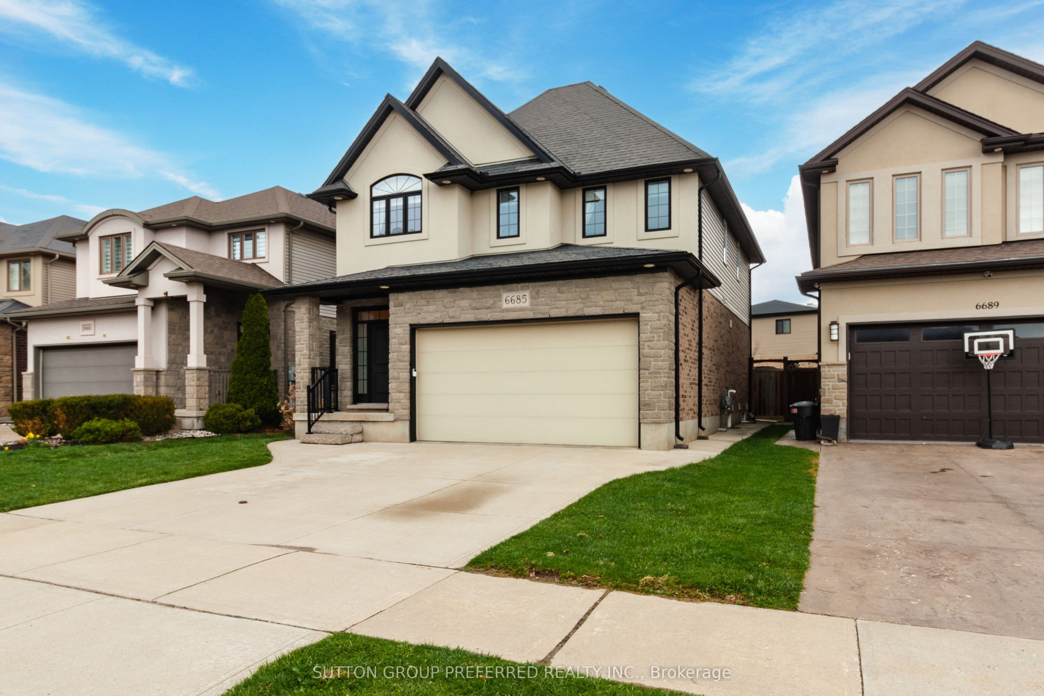 6685 Navin Crescent, London South, ON N6P 0B7