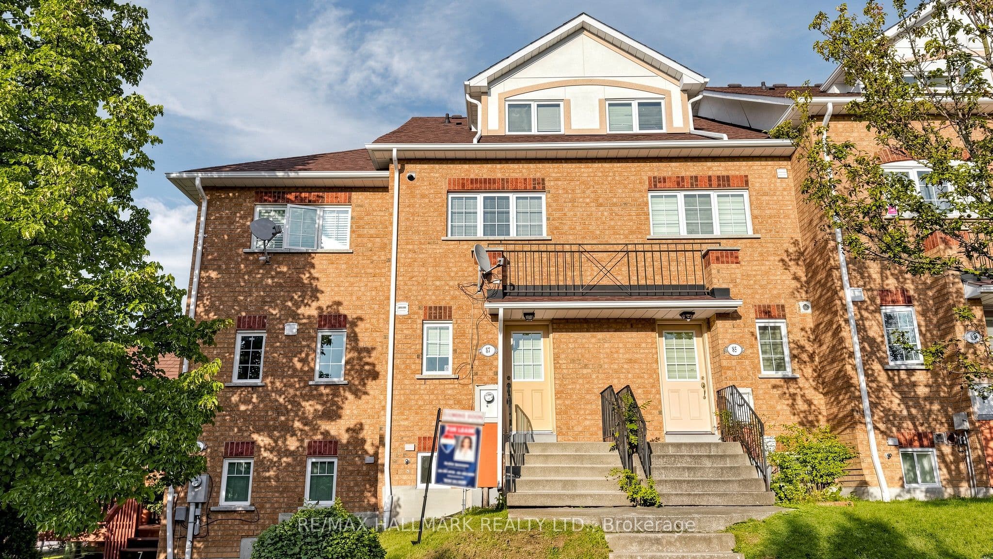 87 Hedge End Road, Toronto, ON M1B 5Z4