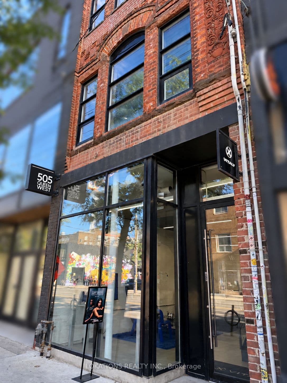 505 Queen Street W, Toronto, ON M5V 2B4