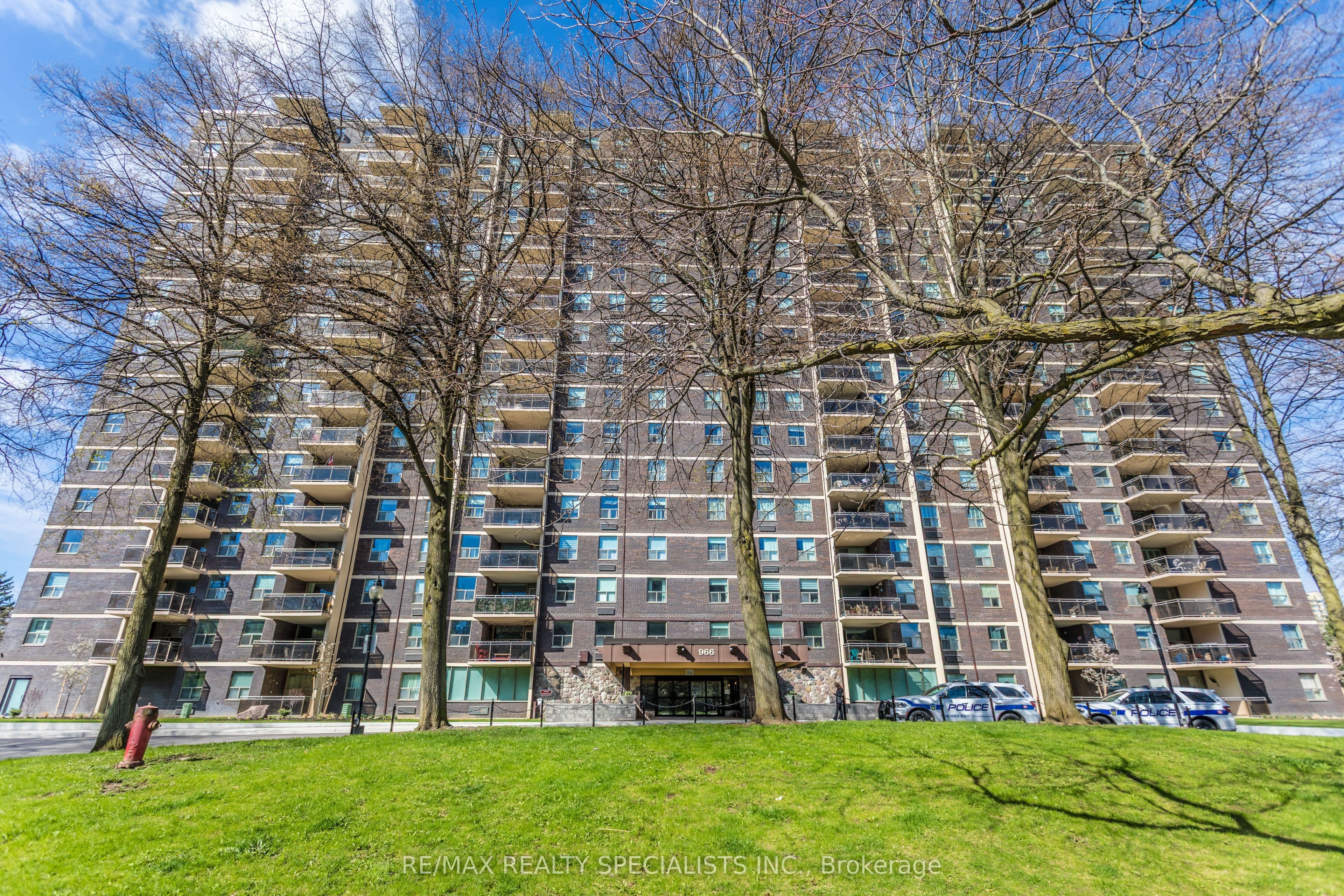 966 Inverhouse Drive 410, Mississauga, ON L5J 4B6