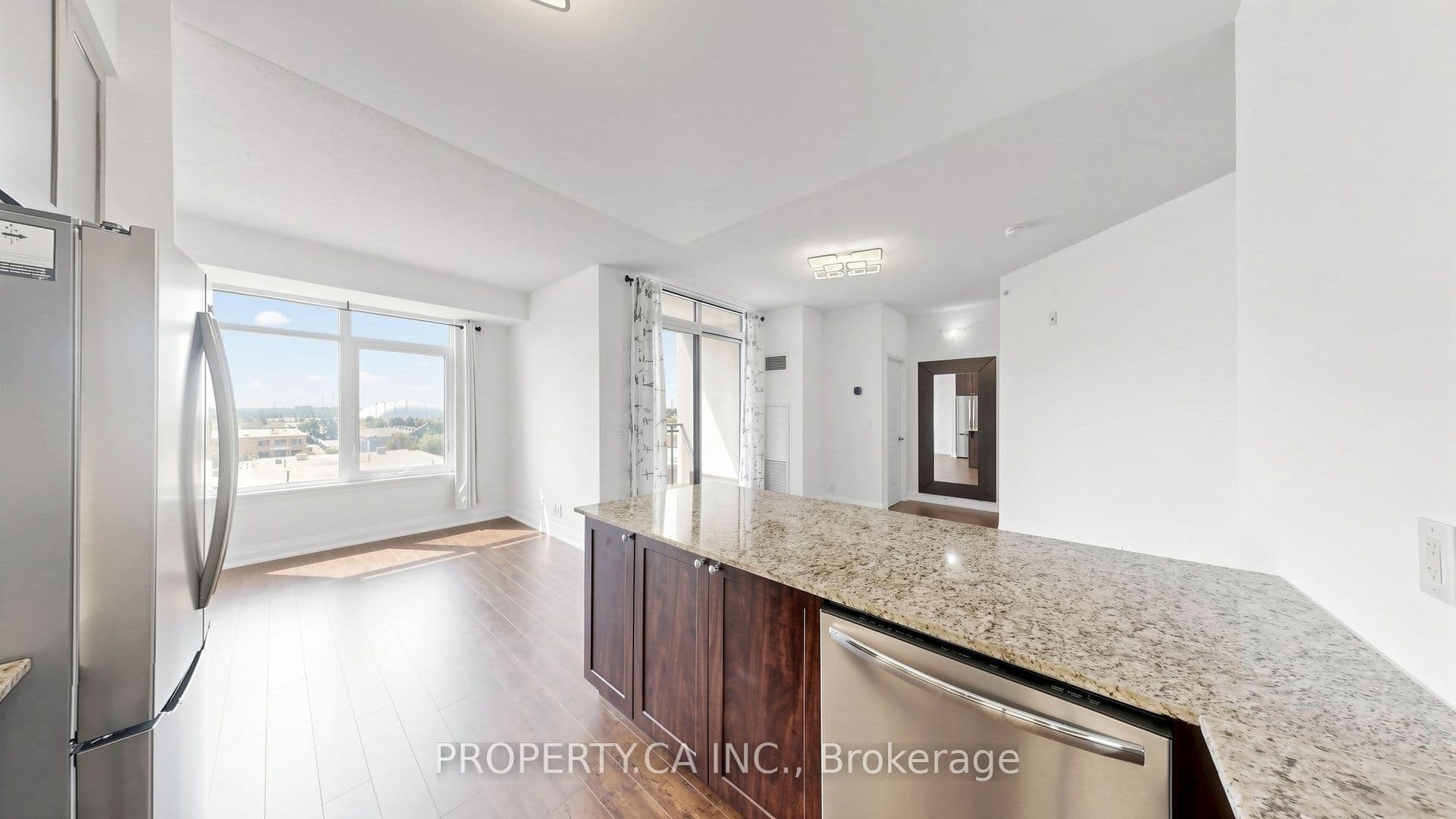 24 Woodstream Boulevard 516, Vaughan, ON L4L 8C4