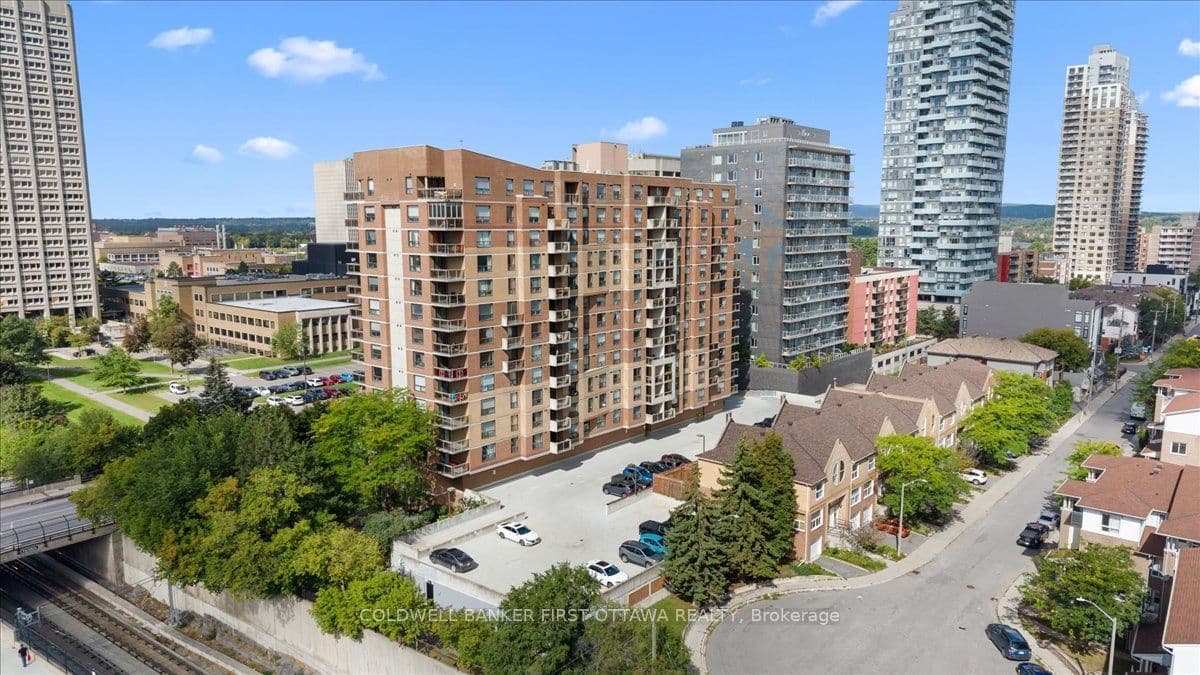 215 Parkdale Avenue 1202, West Centre Town, ON K1Y 4T8