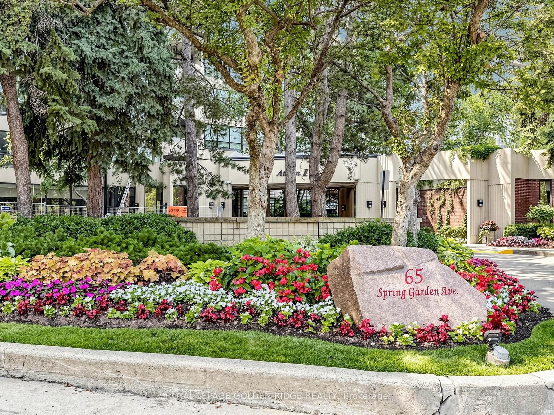 65 Spring Garden Avenue 1002, Toronto, ON M2N 6H9