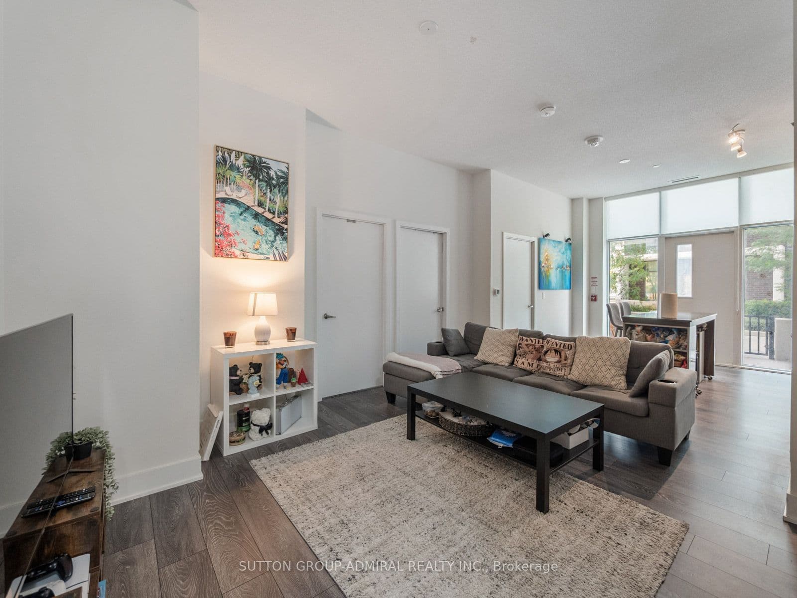 188 Fairview Mall Drive 101, Toronto, ON M2J 4T1