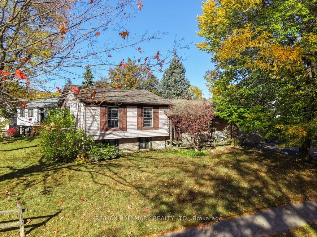 59 Mayvern Crescent, Richmond Hill, ON L4C 5J6