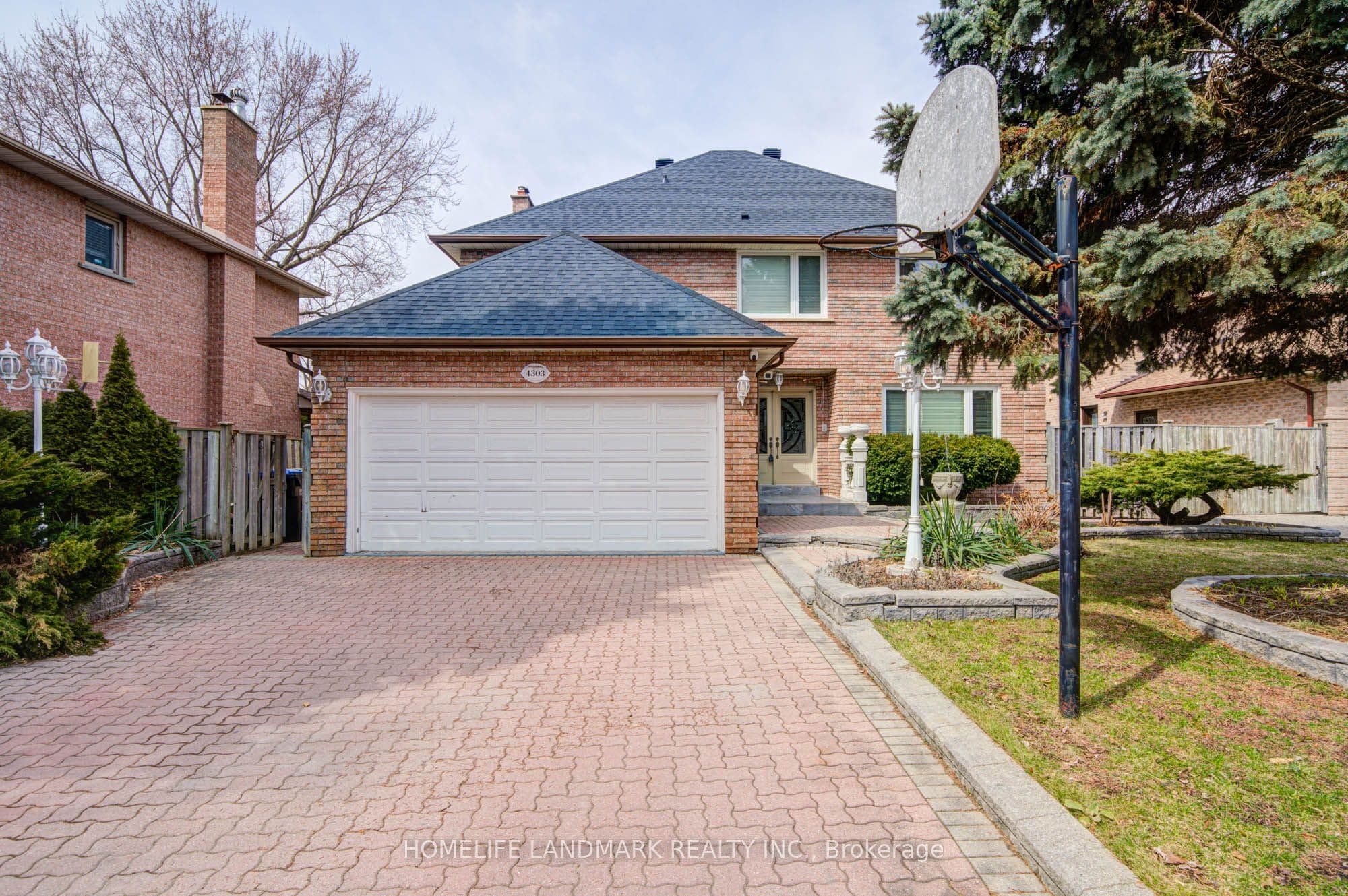 4303 Bridlepath Trail, Mississauga, ON L5L 3K3