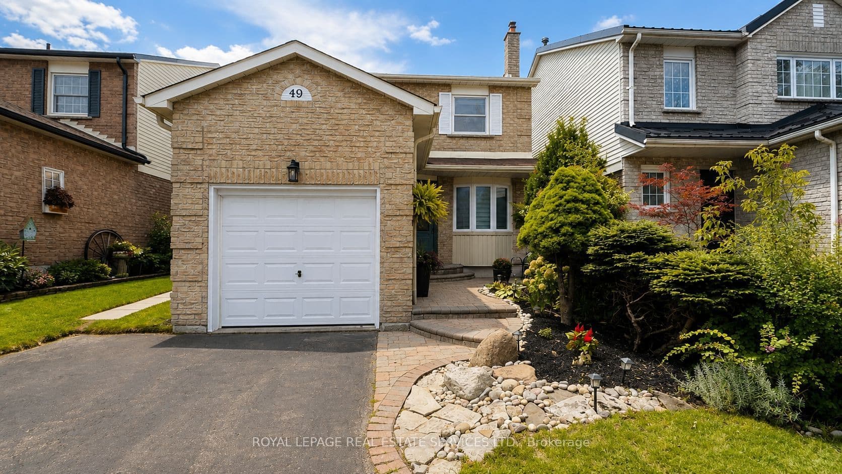 49 Lowder Place, Whitby, ON L1N 8B8