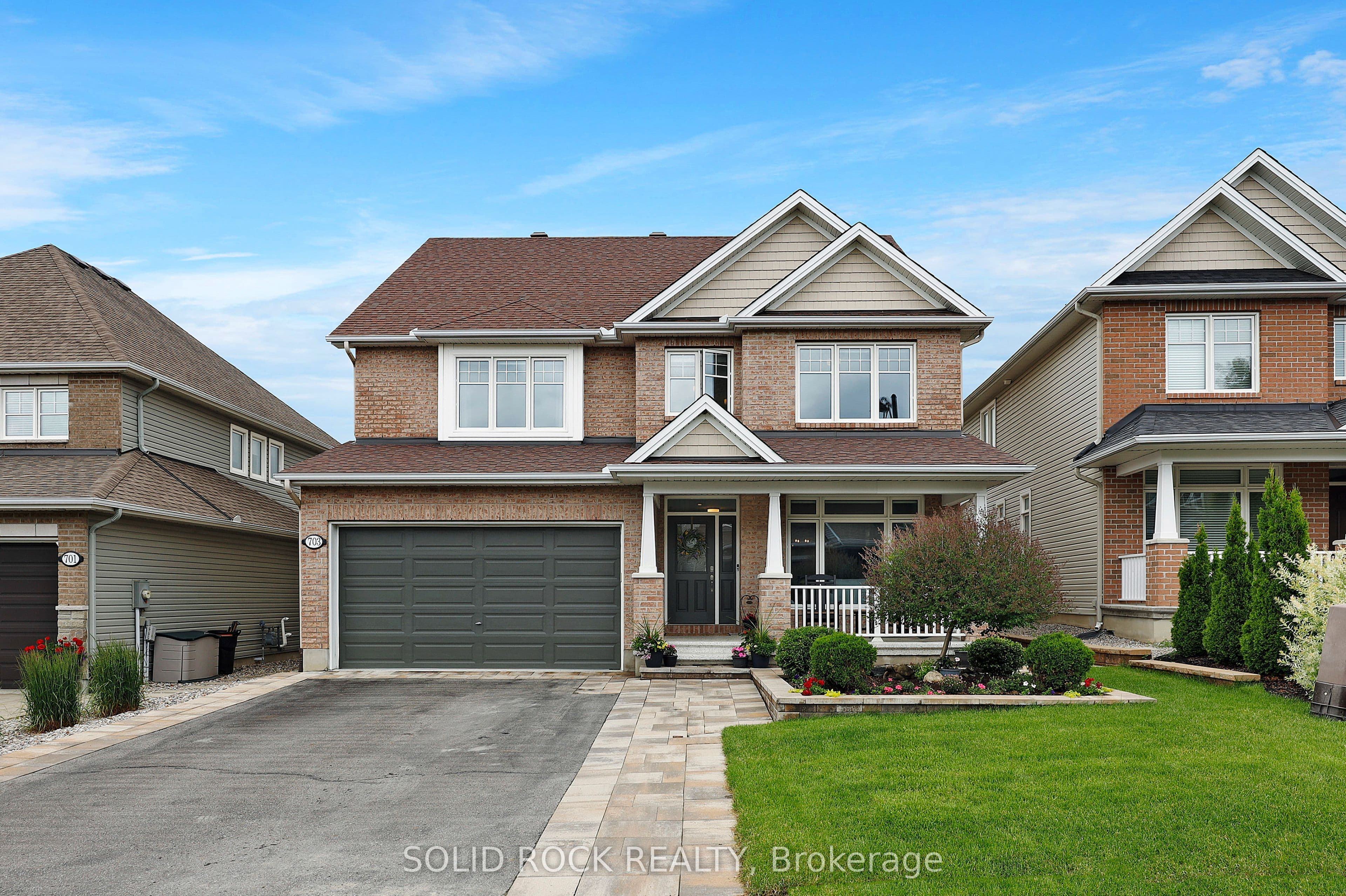 703 Mashkig Avenue, Orleans - Cumberland and Area, ON K4A 0Y7