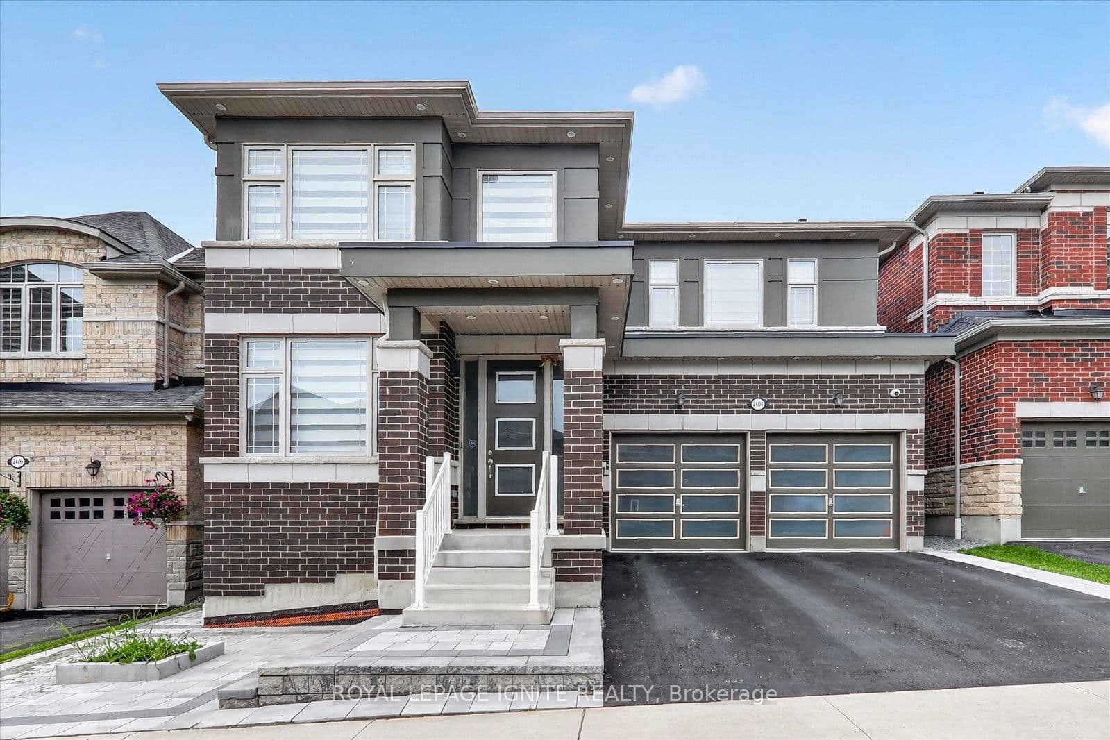 2404 Florentine Place, Pickering, ON L1X 0H2