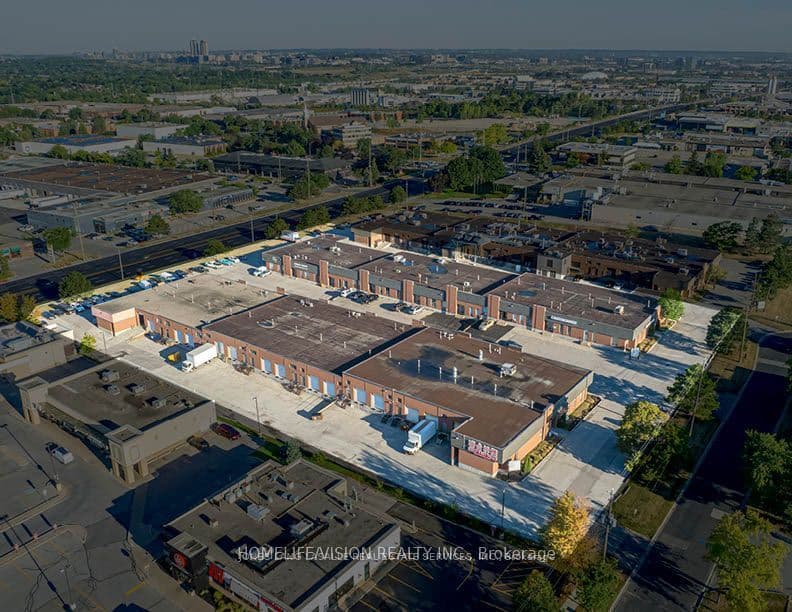 70 Don Park Road 18, Markham, ON L3R 1J3
