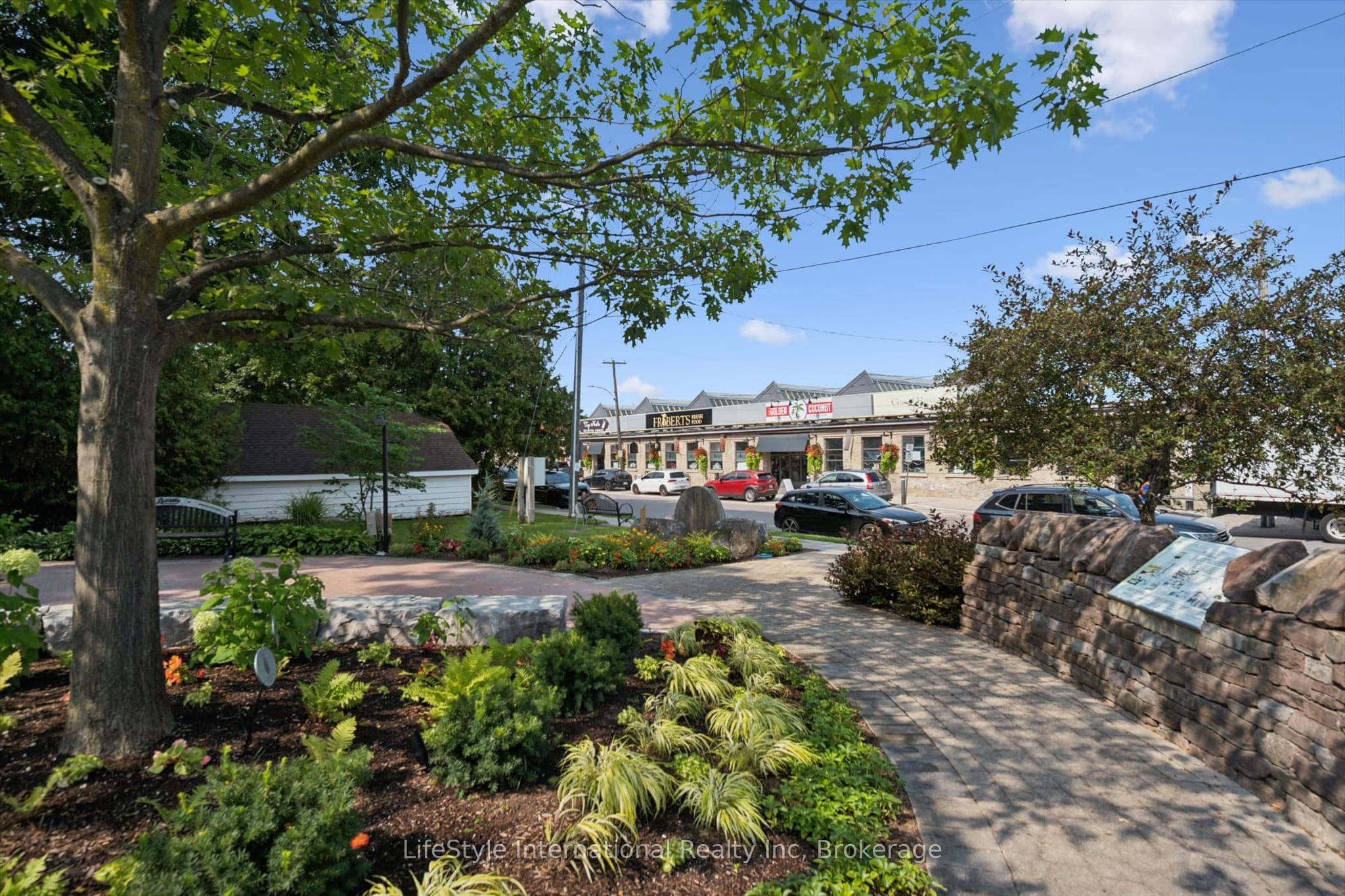 105 Queen Street W 5, Centre Wellington, ON N1M 1S6
