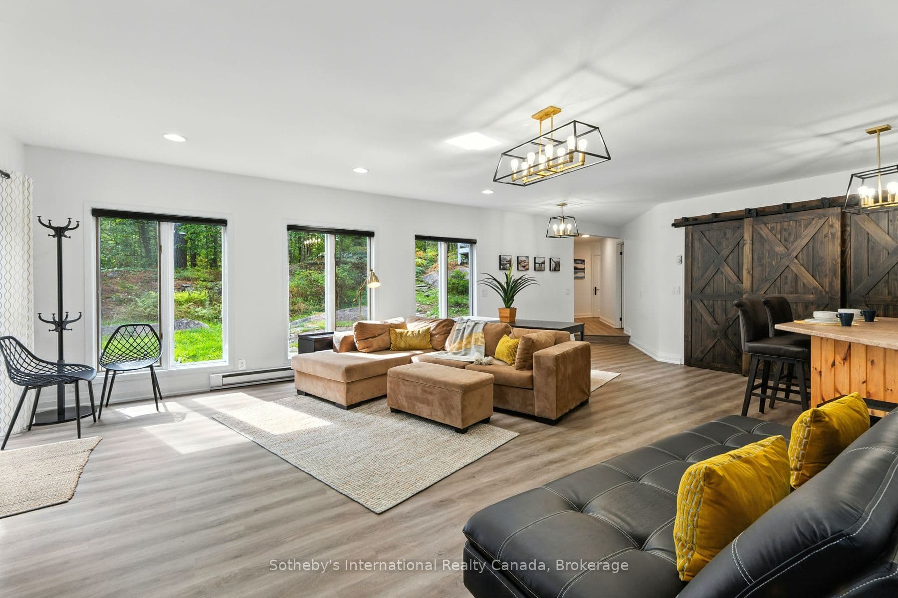 1060 North Kahshe Lake Road, Gravenhurst, ON P0E 1G0