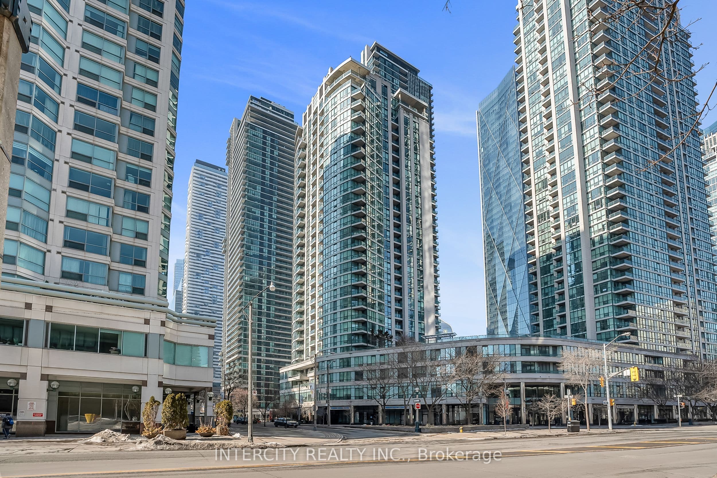 12 Yonge Street 1010, Toronto, ON M5E 1Z9