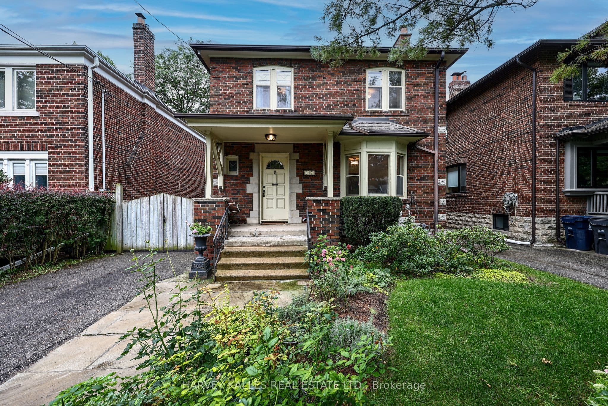 617 Lonsdale Road, Toronto, ON M5P 1R8